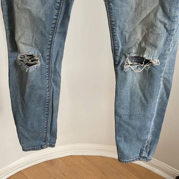 ONLY Floral Embroidered Ripped Skinny Jeans - Picture 2 of 8